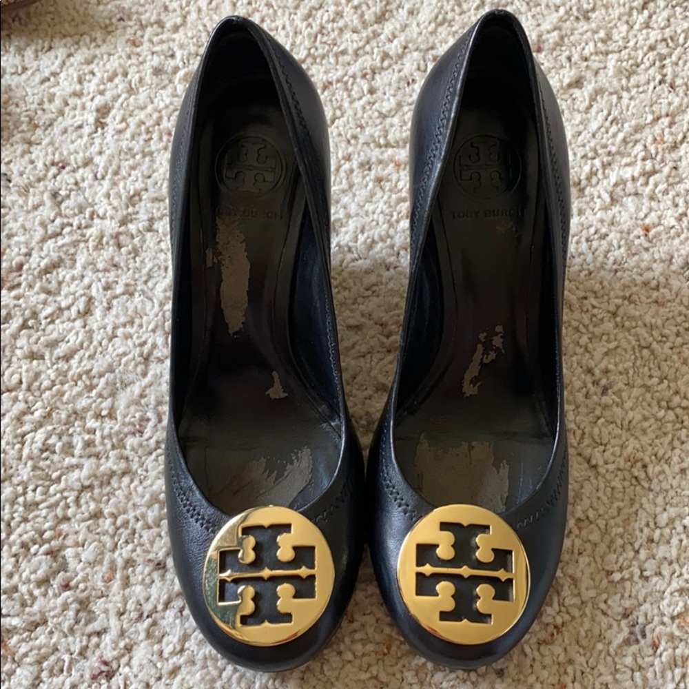 Tory Burch Chelsea black leather wedge pumps